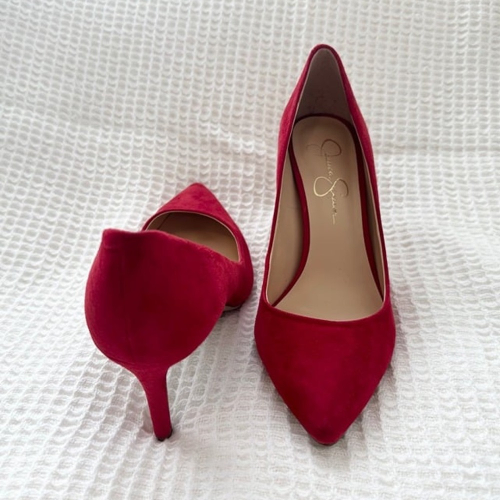Red heels - Picture 4 of 5